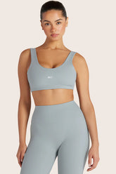 (bloopers) sporty lift bra