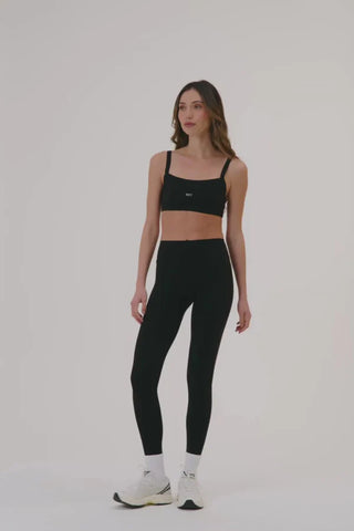 (bloopers) sporty scoop bra